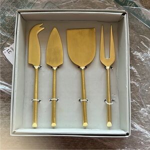 NORDSTROM set of 4 cheese knives